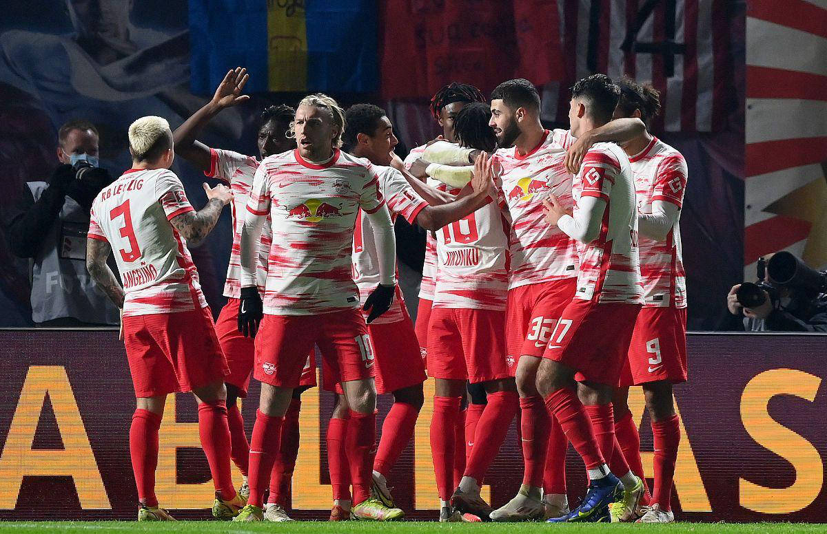 莱比锡红牛队员状态火爆,轻松击败对手 莱比锡红牛队员状态火爆,轻松击败对手