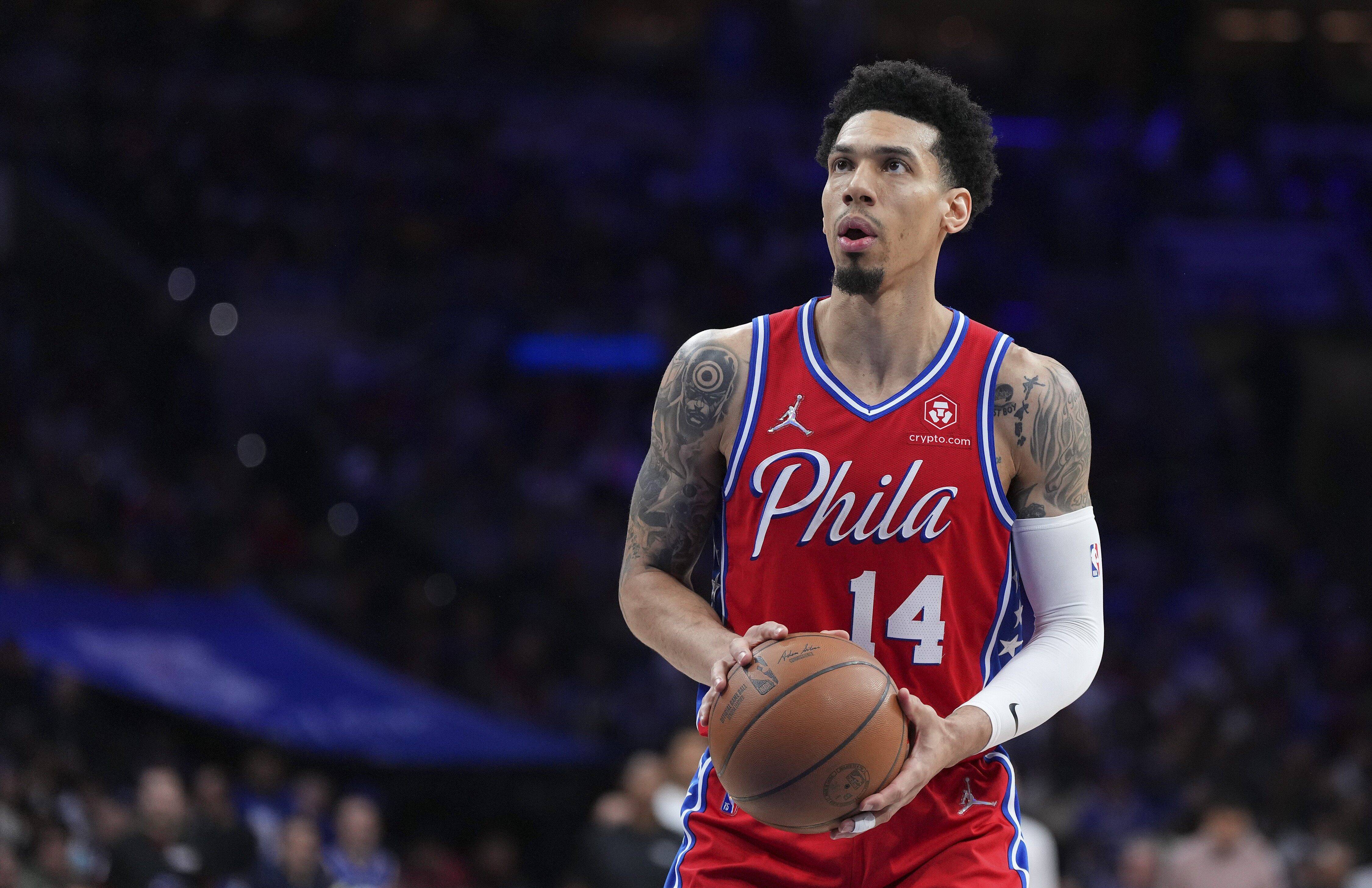 尼日利亚男篮轻取掘金，丹尼·格林惊艳世界