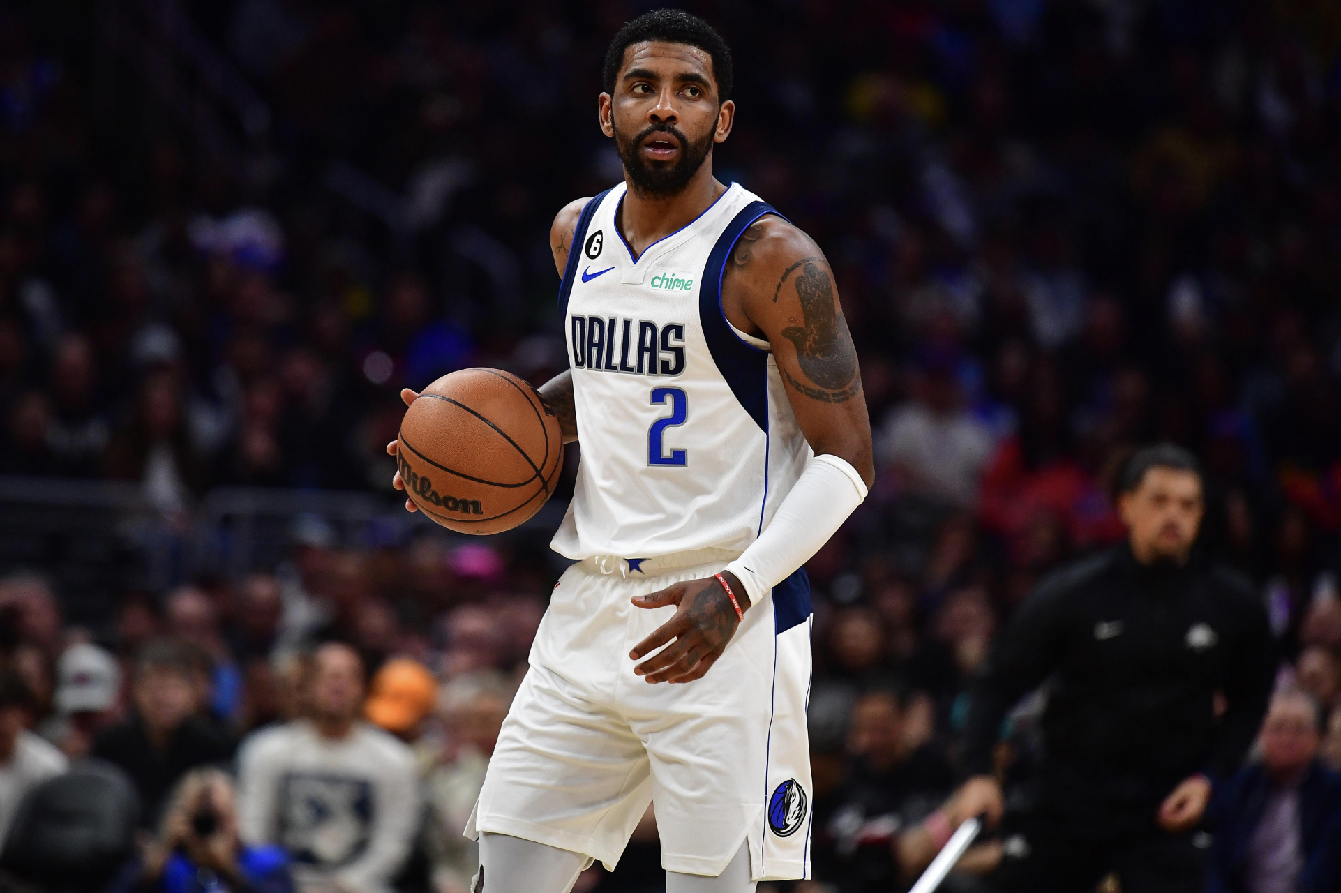 四川队鏖战步行者,欧文高光表现 四川队鏖战步行者,欧文高光表现