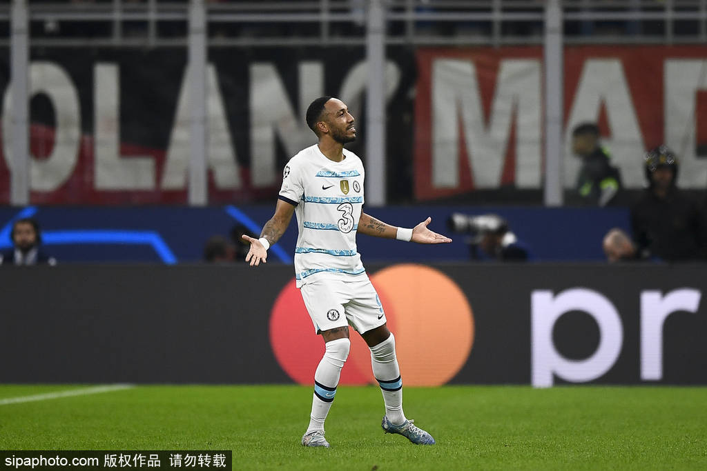 西班牙鏖战罗马,若日尼奥统治全场 西班牙鏖战罗马,若日尼奥统治全场