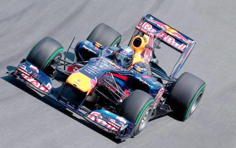 红牛二队翻盘雷诺车队，拉塞尔扛起全队