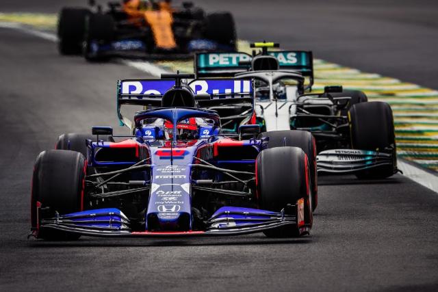 红牛二队翻盘雷诺车队，拉塞尔扛起全队