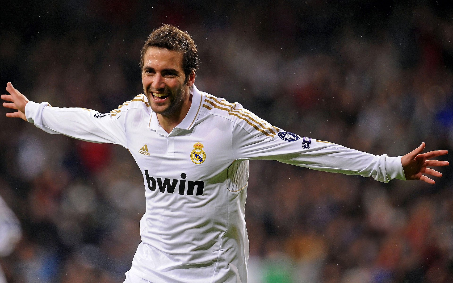 赛道与球场，当F1揭幕战遇上骑士绝杀鹈鹕